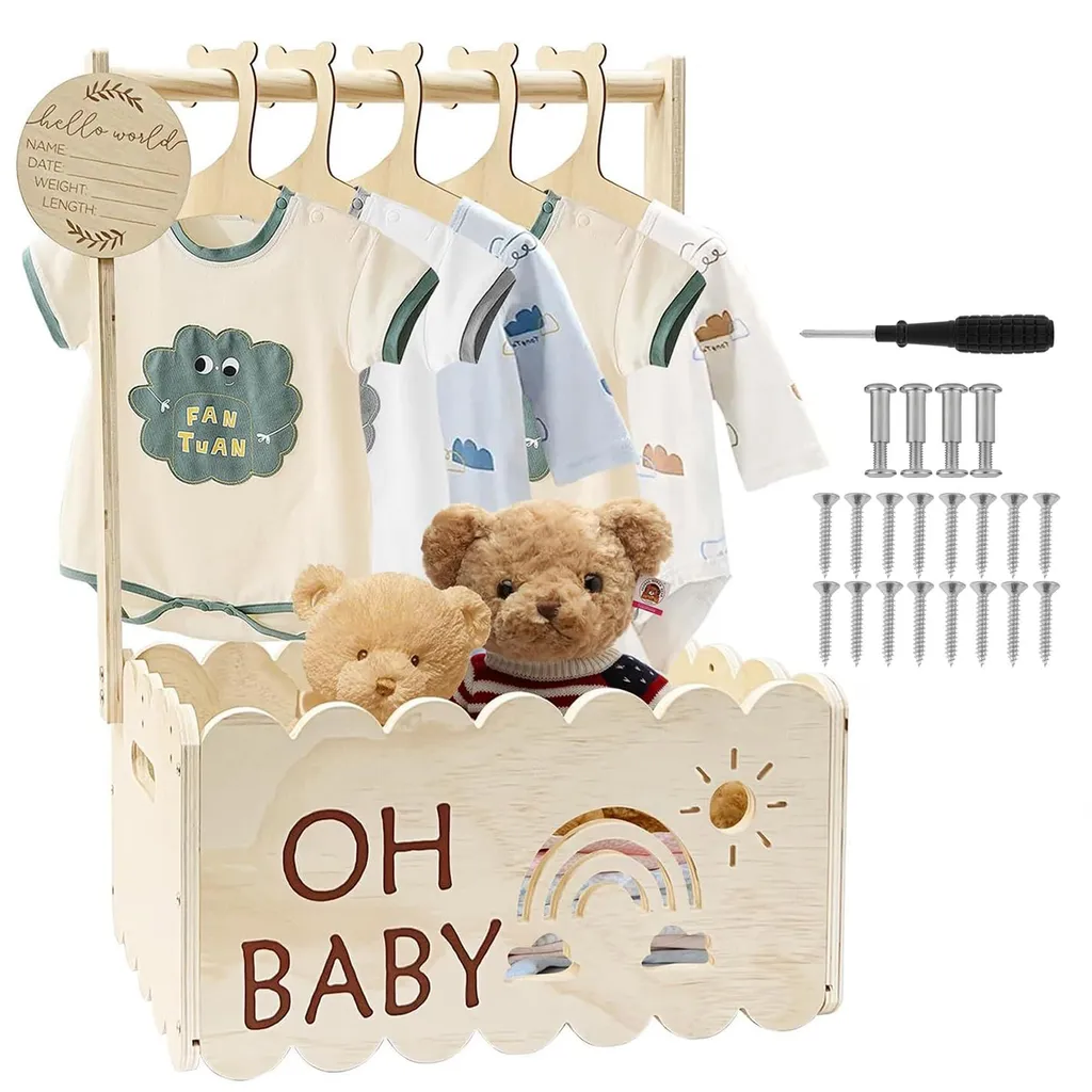 Panier cadeau bébé en bois ajouré avec motif soleil et arc-en-ciel