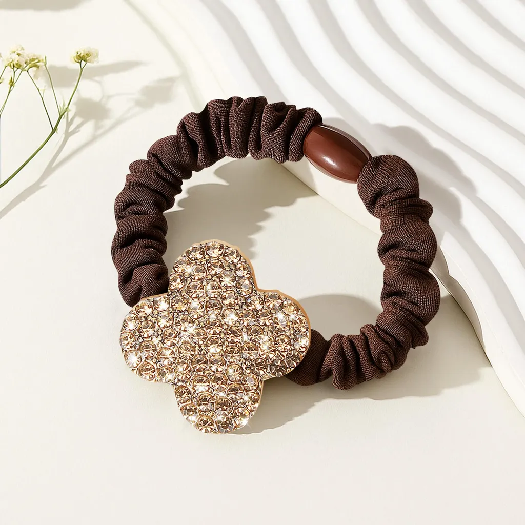 Scrunchie in Raso Caffè Raffinato: Accessorio Capelli Etico e Chic