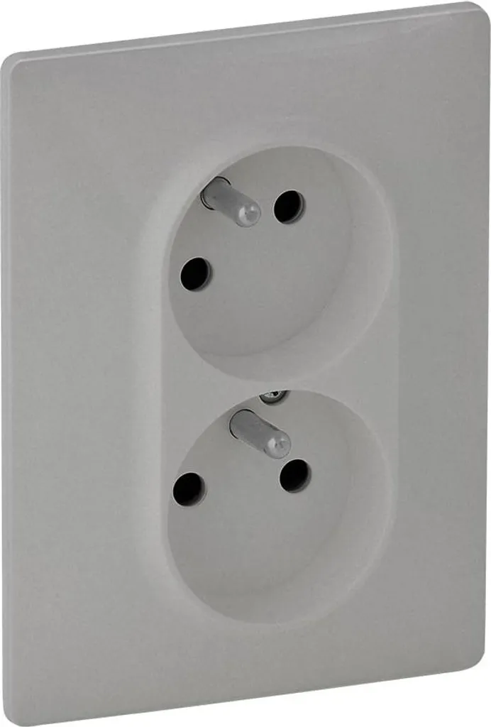 Doublez vos prises avec Legrand Valena Life Aluminium protection enfant 2P+T
