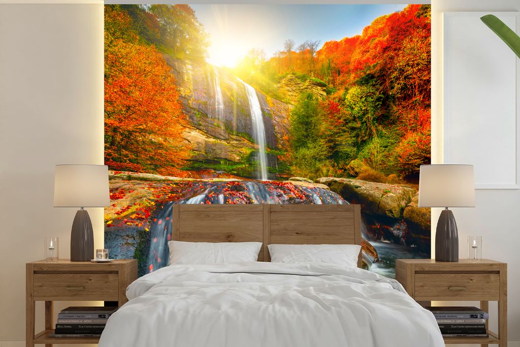 MuchoWow Fototapete für Wohnzimmer oder Schlafzimmer Wandtapete Vinyl Motivtapete Wasserfall - Natur - Herbst - Rot - Wasser - 240x240 cm - Schl...