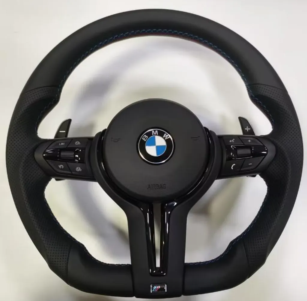 Volant Sport BMW en Cuir Noir à Base Plate pour Séries E87 E90 F20 F30
