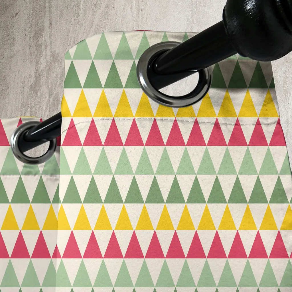 Rideau triangles corail et vert à œillets, 2 panneaux 140x175 cm