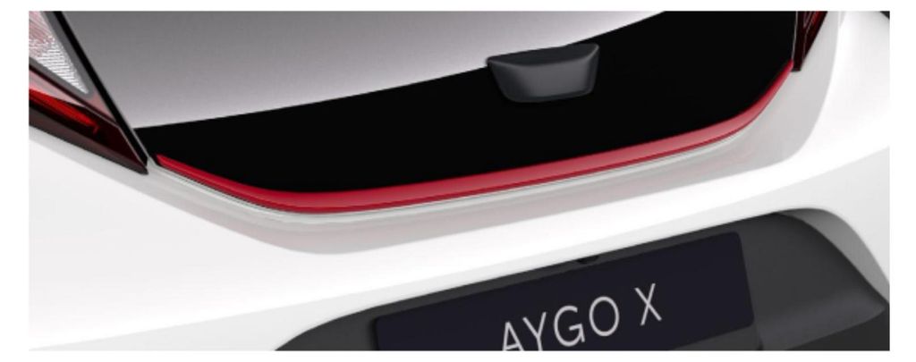 TOYOTA Aygo X Stoßstange hinten Schutzleiste PW405-0H101-DC OE