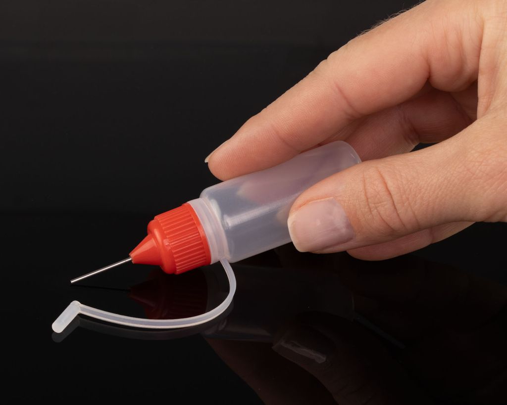 10 Plastikflaschen 10 ml aus LDPE, G14, Tropfverschluss mit Nadelkappe, rot