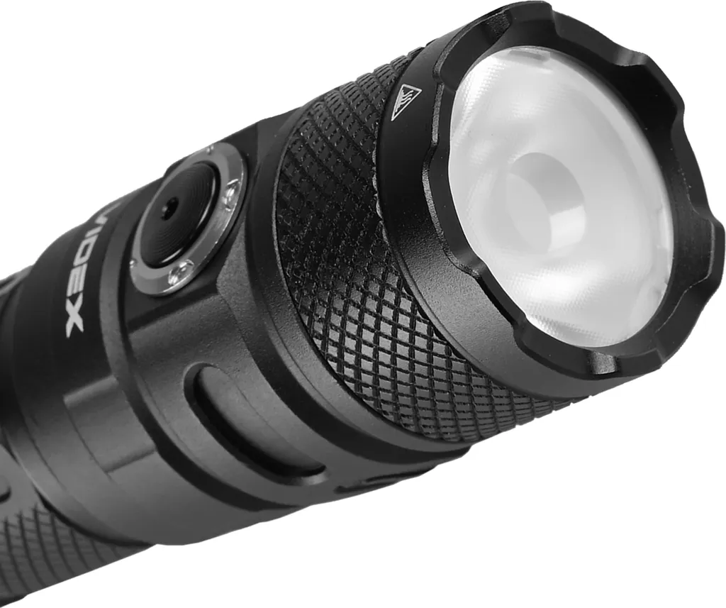 Lampe Torche LED Rechargeable 1500 Lumens IP66 pour Eclairage Extérieur - 11
