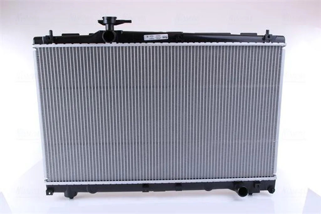 Radiateur de refroidissement eau Nissens 64670A compatible Avensis
