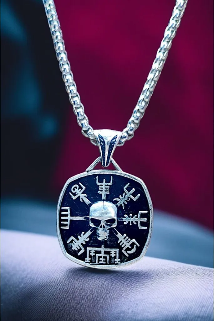 Bijou viking Vegvisir pour homme, collier protecteur look rock noir