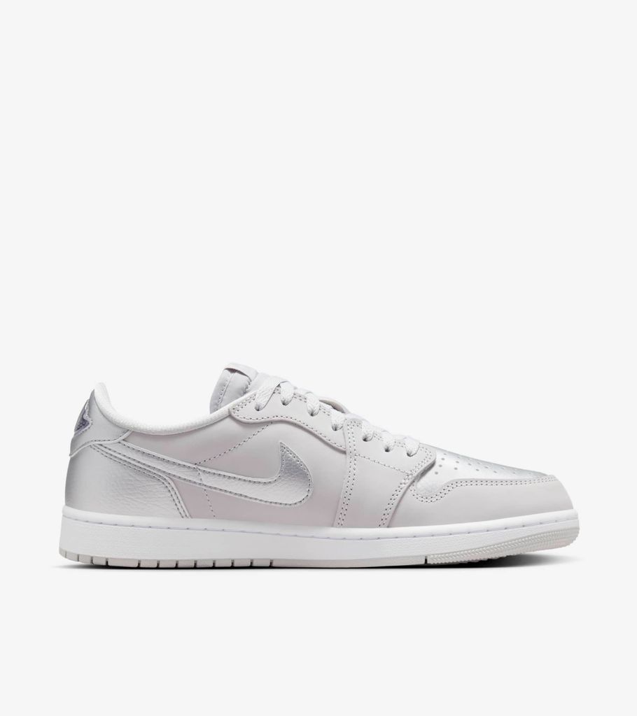 Nike Air Jordan 1 Low OG "Silver Metallic" Silber/Grau, Größe: 41