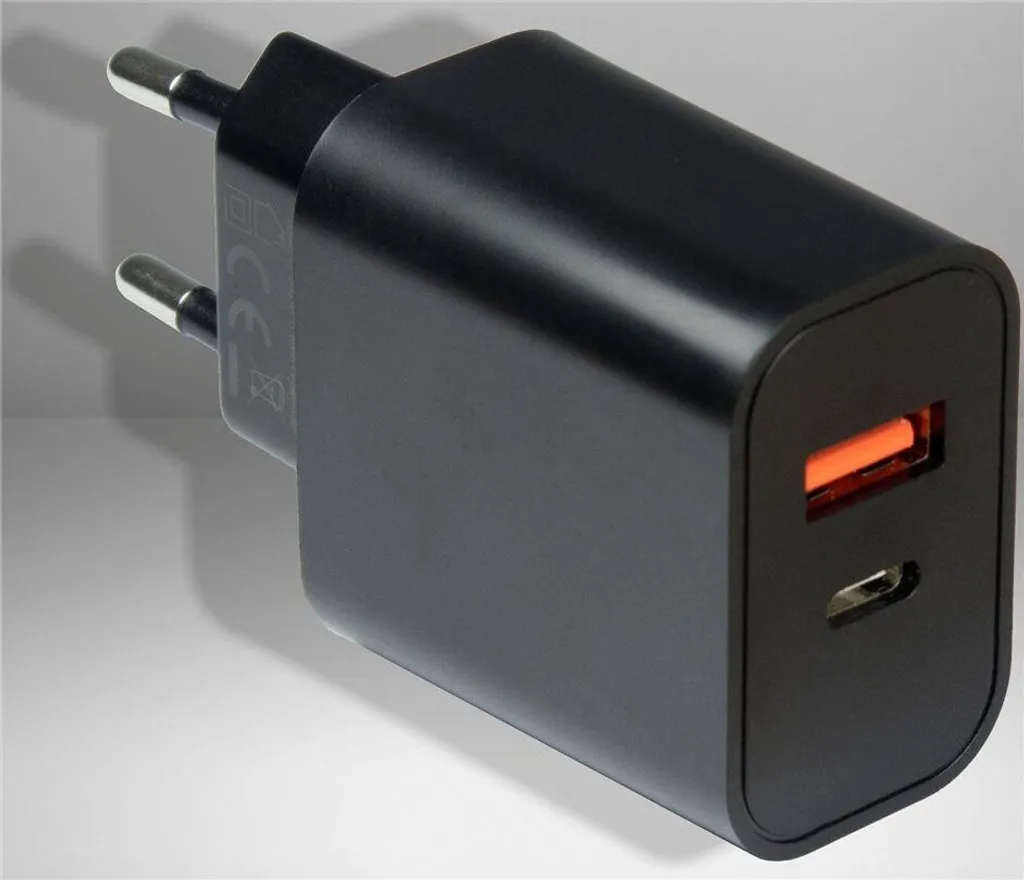 Recensione Tecnica Inter-Tech PD-2120: Alimentatore 20W PD+QC 3.0