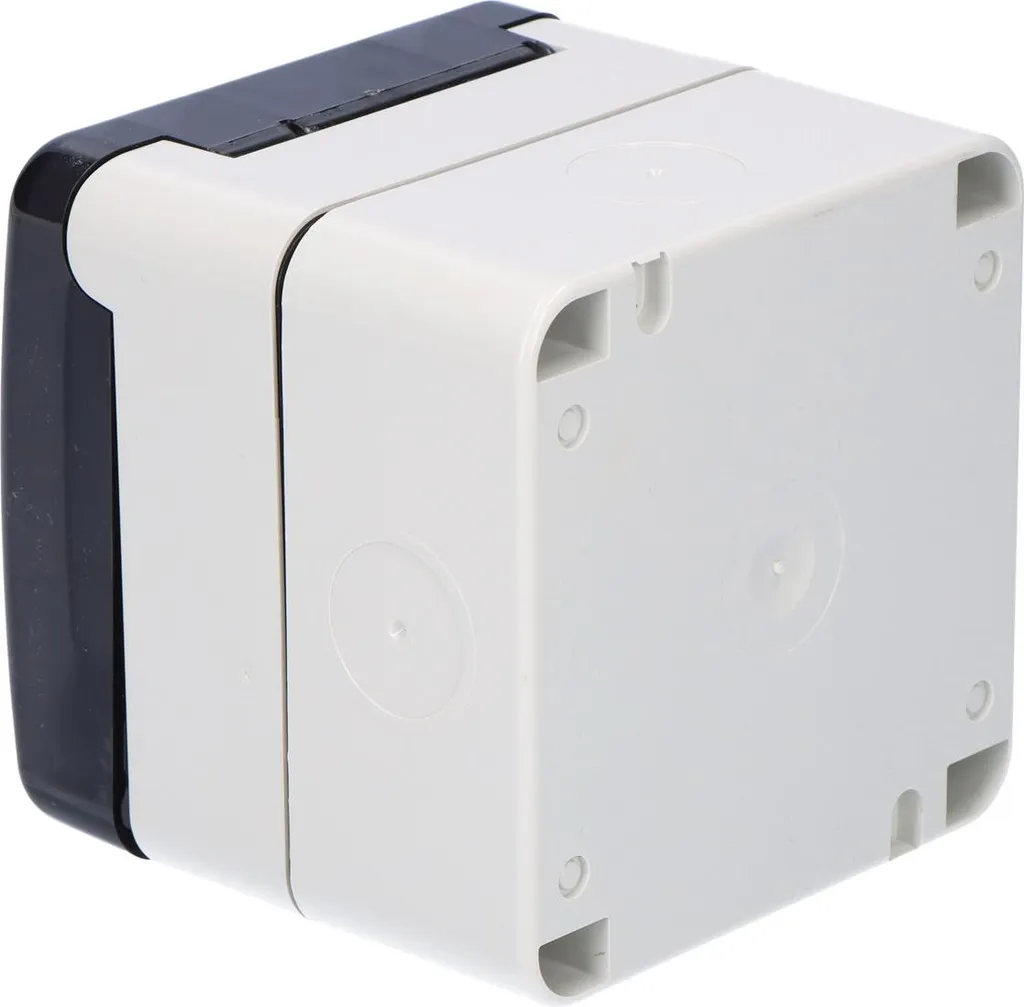 Installer une prise électrique étanche au garage avec PROTECTA M95 16A - 3