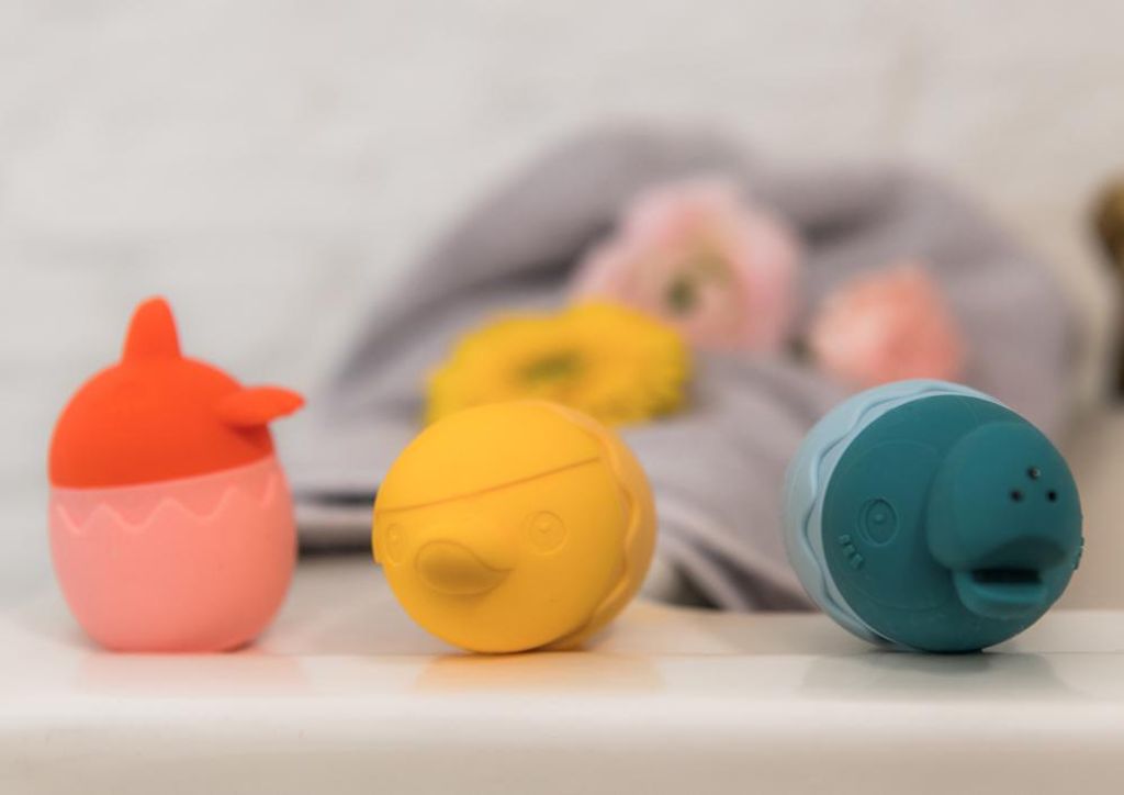 Lilliputiens Wasserspielzeug Paulette Huhn Badespielzeug Mehrfarbig