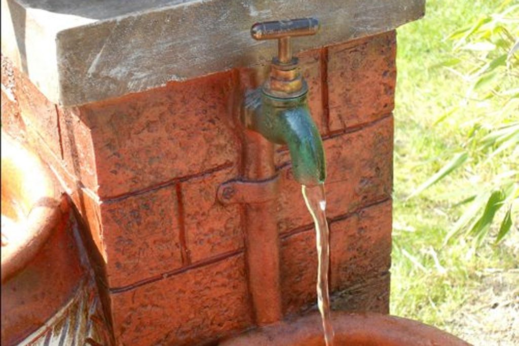 Springbrunnen Krüge mit LED-Beleuchtung Gartenbrunnen Produktbild 3