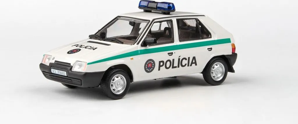 Voiture Miniature Skoda Favorit 136 L Police SR 1988 ABREX en Métal 1/43