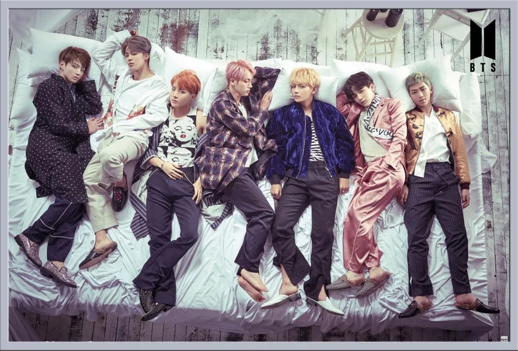 Affiche BTS sous Cadre Argenté Shinsuke® avec Vitre Acrylique de Qualité