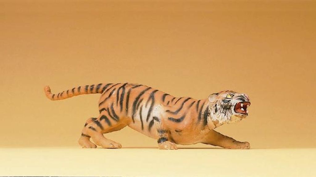 Preiser Tiger angreifend 47512