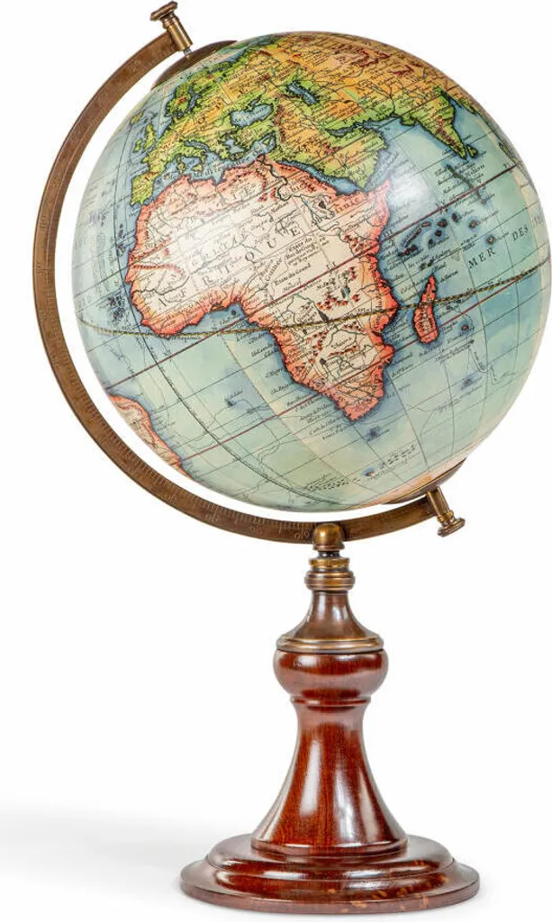 Globe terrestre historique Vaugondy pour sublimer votre salon