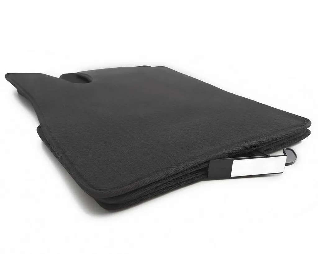 Set 4 Tappetini Opel Calibra e Vectra A | Velour Nero Ultra Resistente