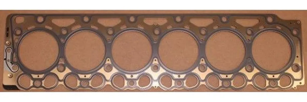 Joint de culasse ELRING 687.072 pour stopper les fumées blanches moteur