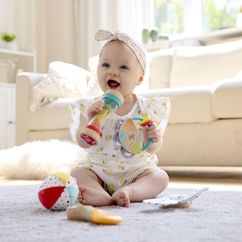 Hape Babyspielzeug 5-in-1 sensorisches Set für Entwicklung und Spaß