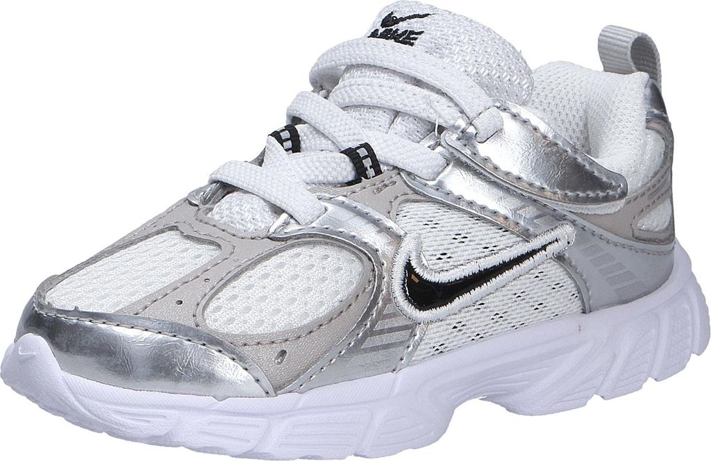 Nike Sneakers HQ6413-100 in White color size 23.5