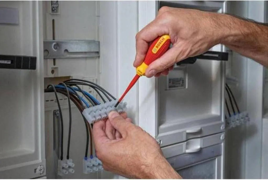 Cacciavite VDE Bosch SL3,5x75 Isolato 1000V - Utensile Professionale