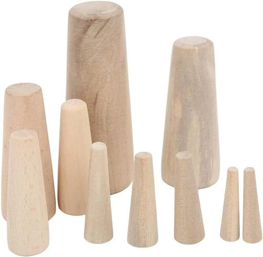 Colmatage d'urgence : 10 bouchons bois coniques pour fuite de bateau