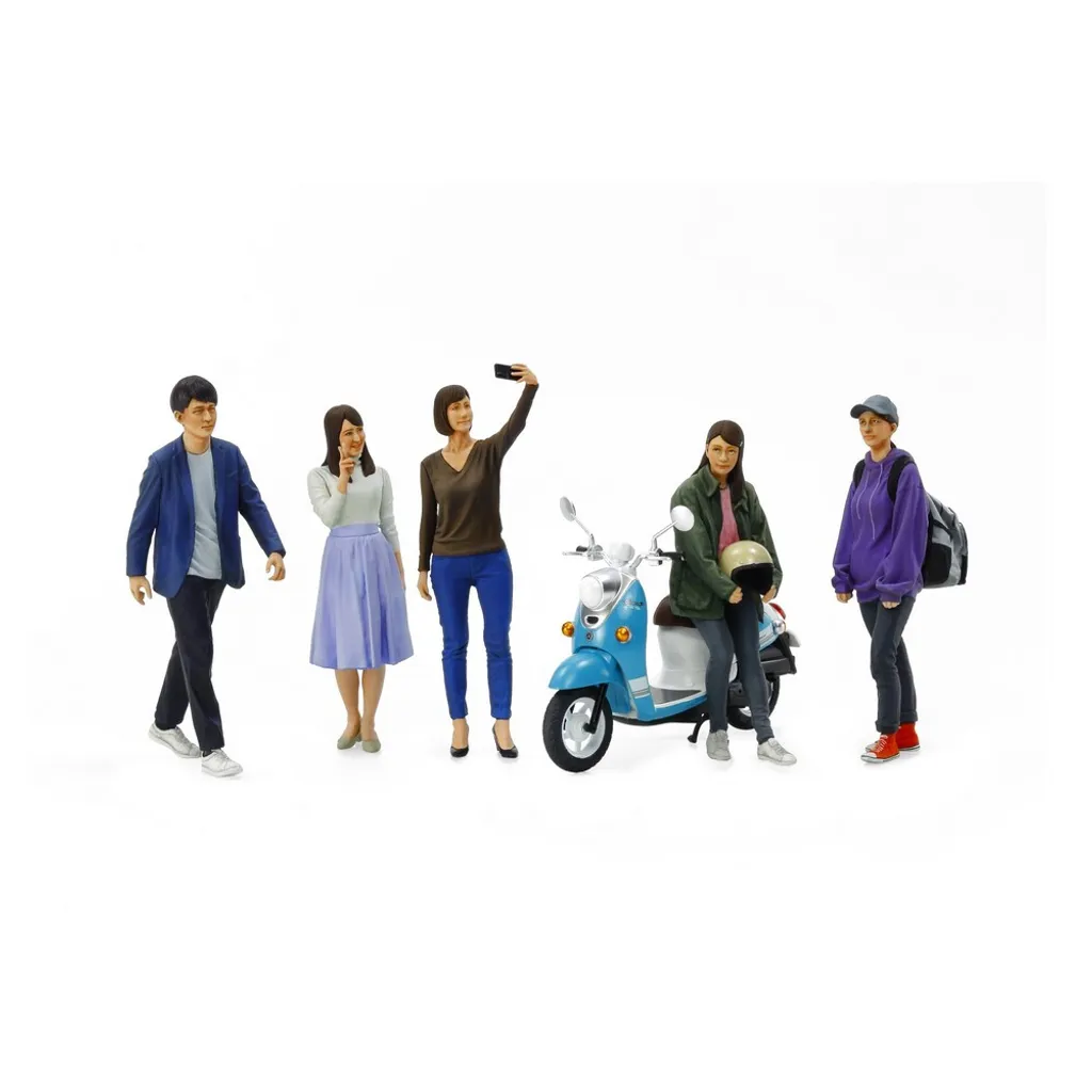 Kit Figurines Maquette 1/24 Scène de Vie Campus et Scooter Vintage