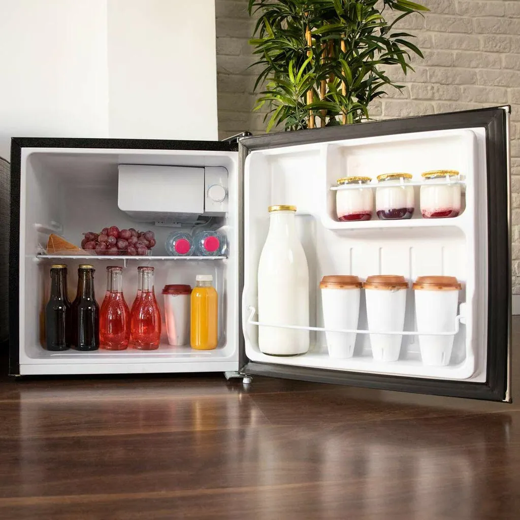 Mini-réfrigérateur pour chambre et studio Cecotec GrandCooler 46L Inox