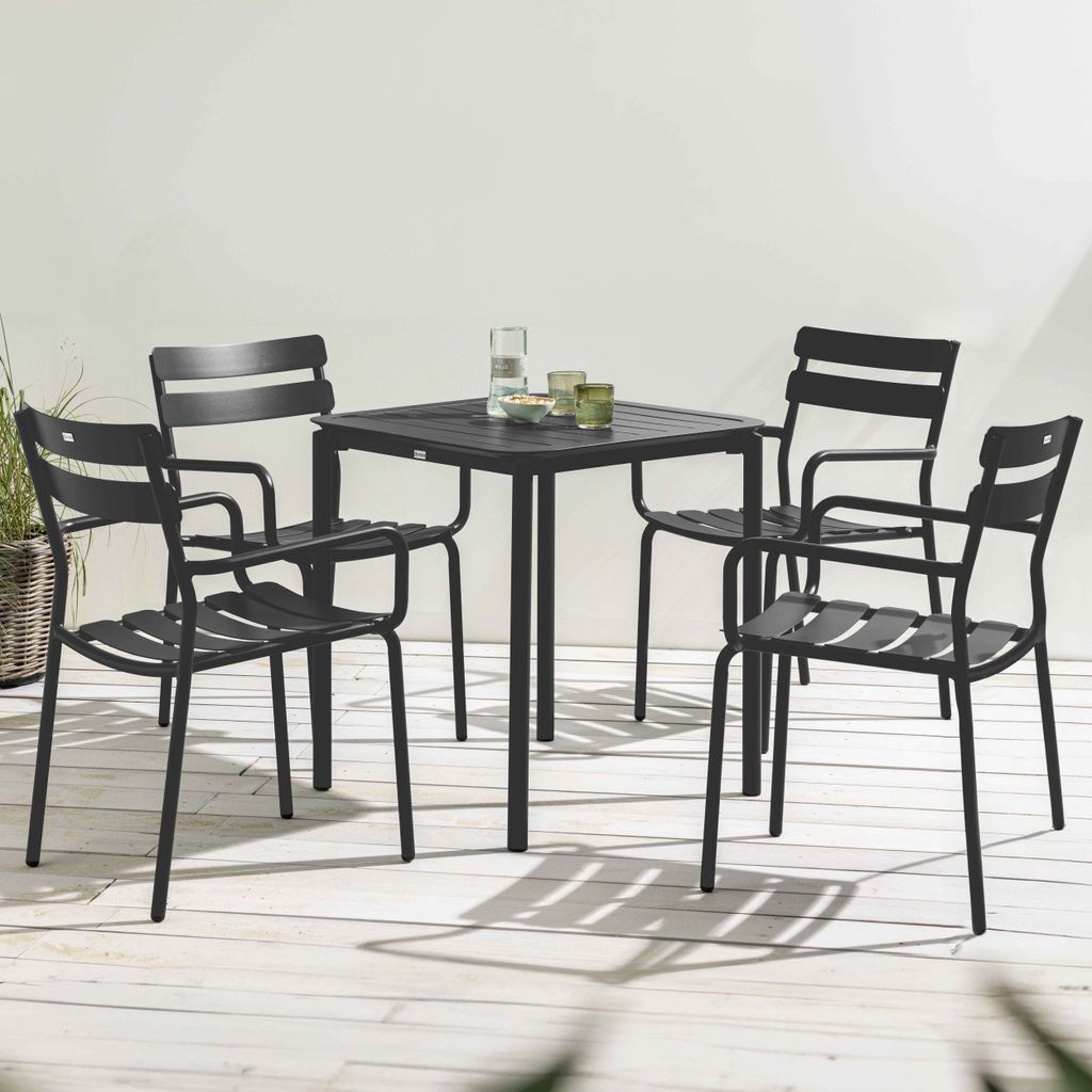 Quadratischer Terrassentisch (70 x 70cm) und 4 Sessel schwarz - Oviala Almada