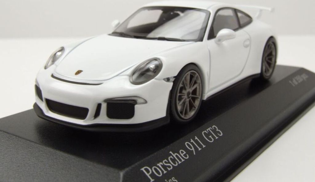 Minichamps 410062026 Porsche 911 (991) GT3 2012 weiß 1:43