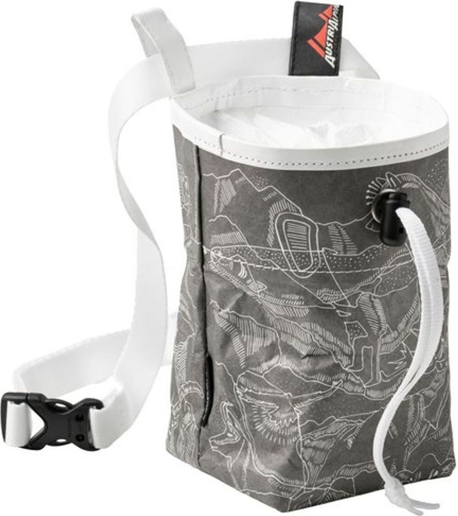 Grauer Chalkbag mit Bergmotiv und Kordelzug; Teil des 4er Sets von Austri Alpin für Kletterer.