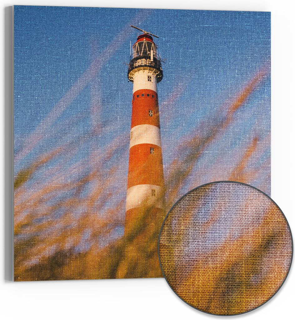 DEQORI Hybrid Leinwand Bild 30x30 cm 'Leuchtturm im Wind' Wandbild Glas flach modern