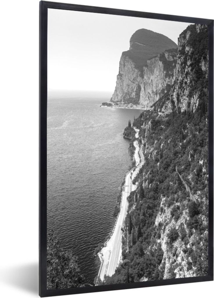 MuchoWow Gerahmtes Poster Der klare blaue Gardasee in Italien - schwarz und weiß 40x60 cm - Poster mit Schwarzem Bilderrahmen Wandposter Rahmen ...