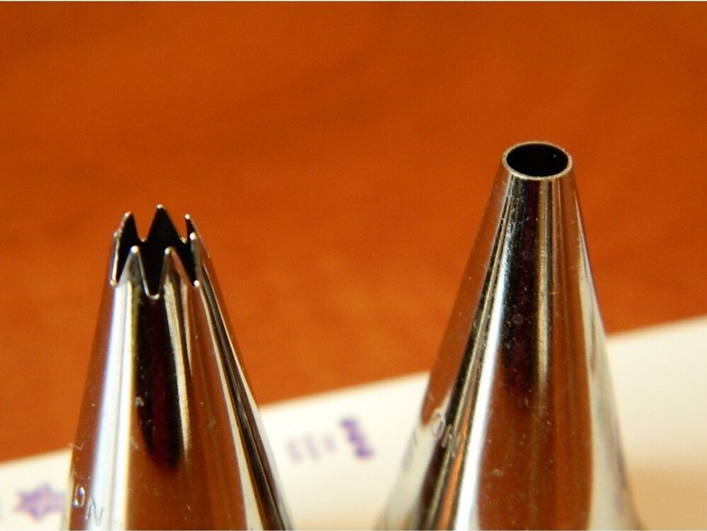Wilton Decorating Tip Set #003, #016