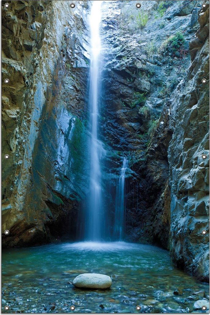 Wallario Outdoor-Poster für Garten oder Balkon, Motiv Wasserfall bei Sonneneinfall, in ca. 120 x 180 cm