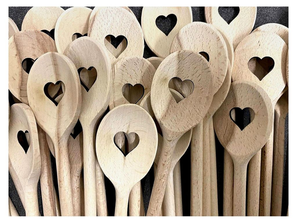 30 Stück ovale Holzkochlöffel Herz aus Buchenholz ()