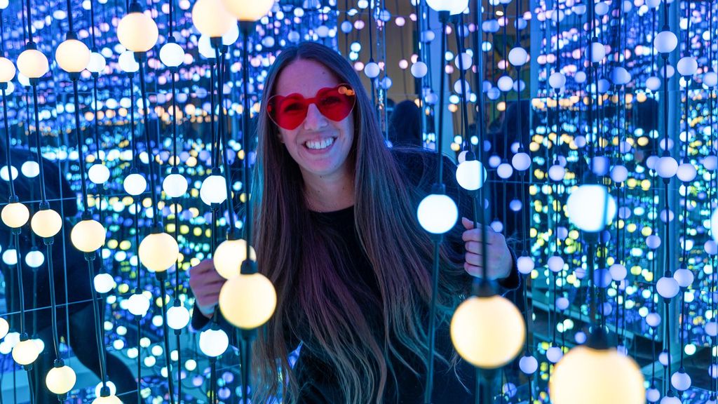 Jochen Schweizer Selfie Museum Frankfurt am Main für 4; Erlebnis verschenken oder selbst erleben; Gutschein gültig für 4 Personen