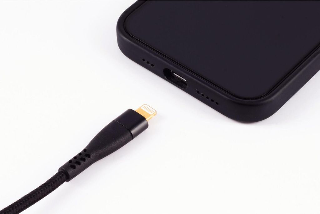 shiverpeaks PRO Serie II USB 2.0 Lade-Anschlusskabel Typ A auf 8-Pin Stecker, 2,0m (BS20-73035)