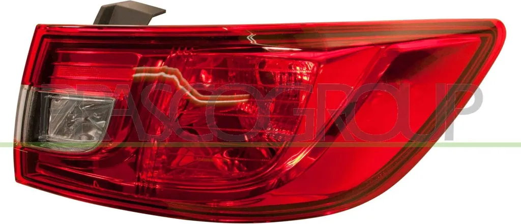 Réparer feu arrière droit Clio IV - Pièce conforme OE 265502631R PRASCO
