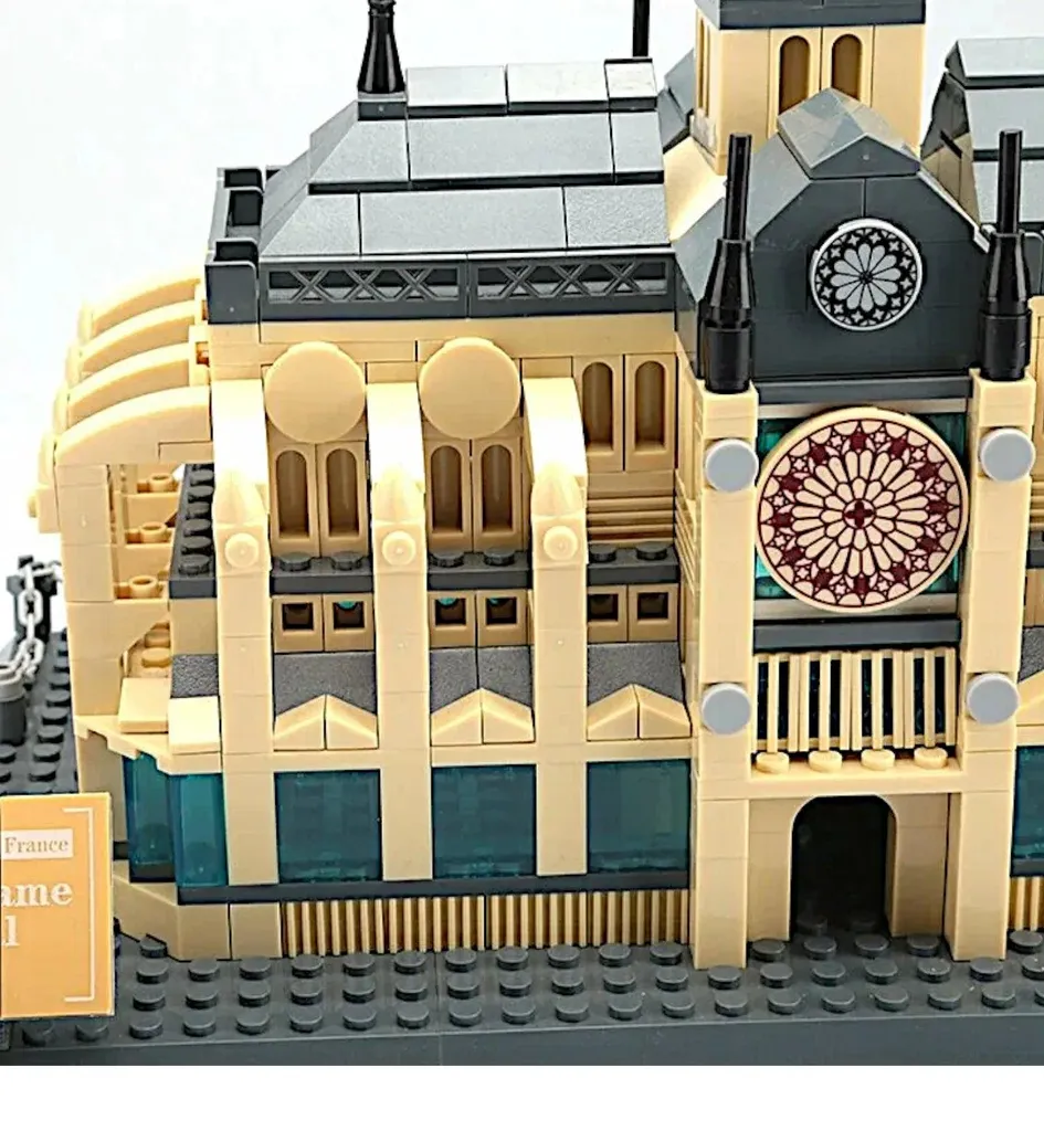 Kit de construction Notre-Dame de Paris compatible 1380 pièces 3D