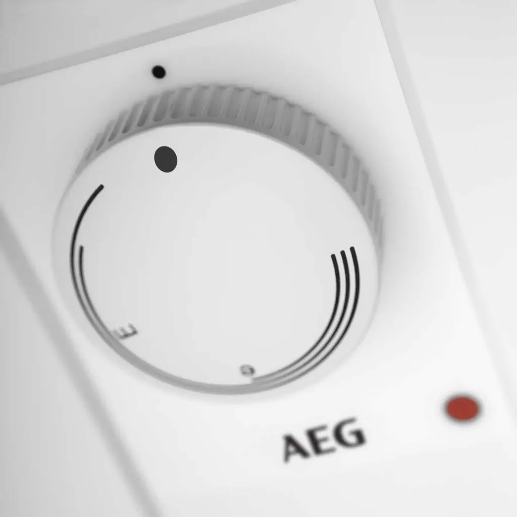 Petit chauffe-eau 5L sous évier AEG Huz 5 Basis - Eau chaude immédiate - 14
