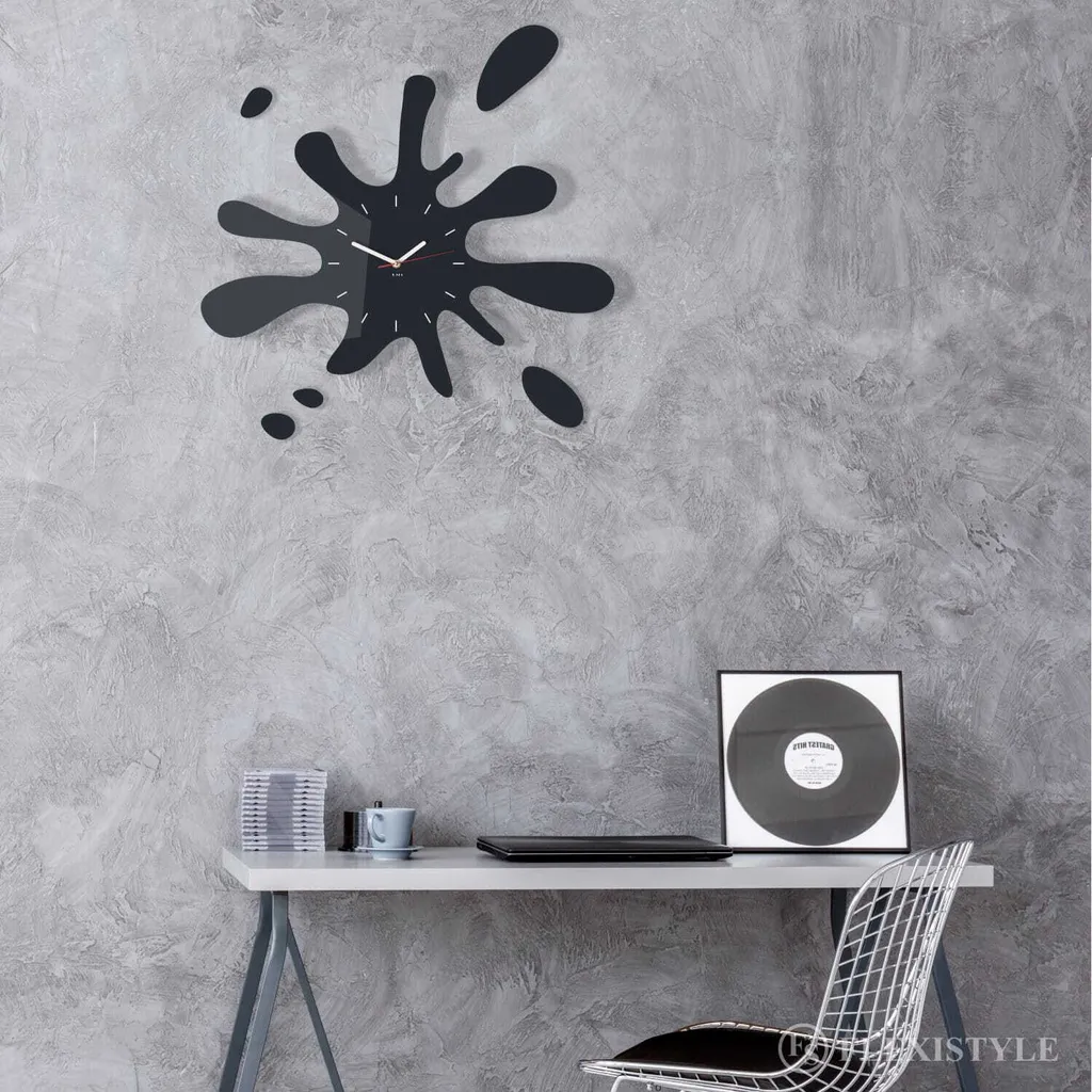 Grande horloge murale Fleck 64cm en métal noir au style industriel chic
