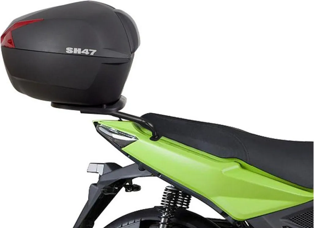 Attacco Posteriore SHAD Top Master: Eleganza e Praticità per il tuo Scooter - 3