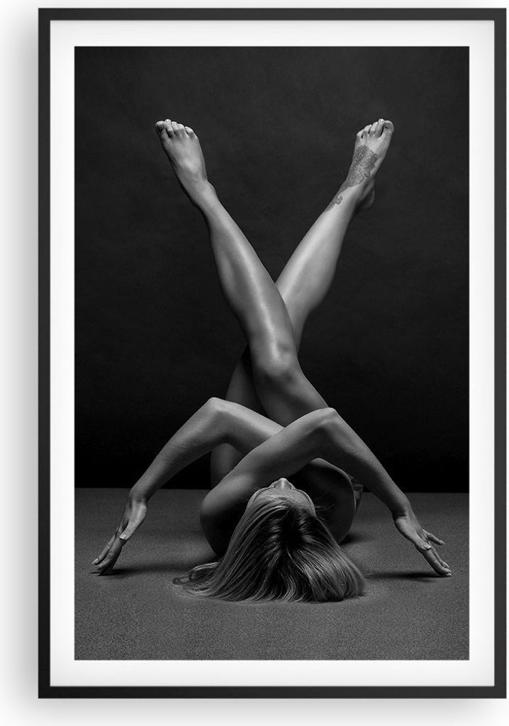 Gerahmtes Poster - Schwarzer Rahmen - Frau Gymnastik Yoga - 61x91,5 cm - Wand Bild - Wanddeko - Wandbilder - Kunstposter - Wandposter - Bilderrahme...