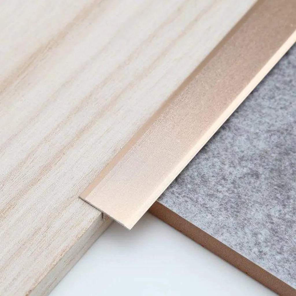 Moulure en T aluminium or mat 0,9 m x 20 mm - Finition haut de gamme