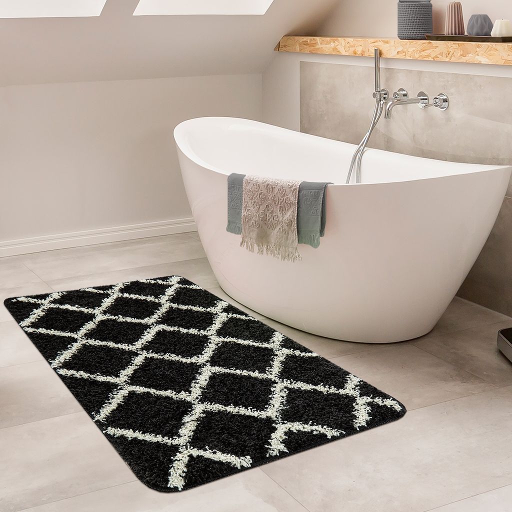 moderne badematte mit rauten design hochflor badteppich in schwarz weiß  grösse 60x100 cm