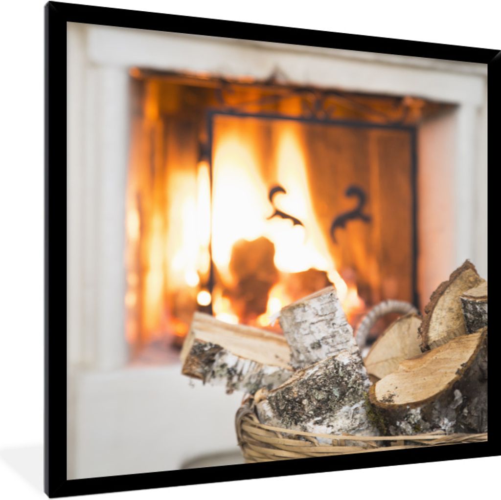 MuchoWow Gerahmtes Poster Feuerstelle hinter einem Korb mit Holz 40x40 cm - Poster mit Schwarzem Bilderrahmen Wandposter Rahmen Foto Bilder - Mit...