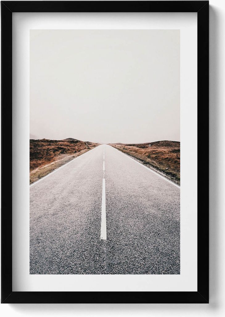 Leere gerade Asphaltstraße– Wandbild mit Rahmen – Gerahmtes Bild – Wanddekoration – 40x60 cm – Schwarz