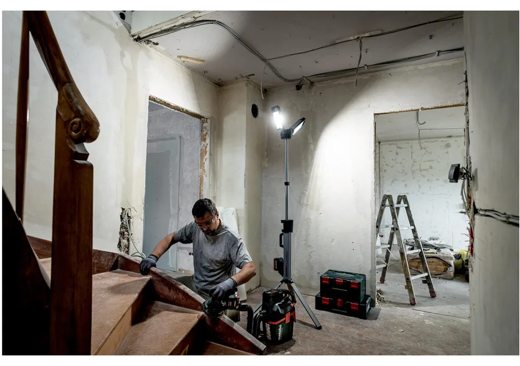 Projecteur de chantier orientable 5000 lumens Metabo 18V - 13