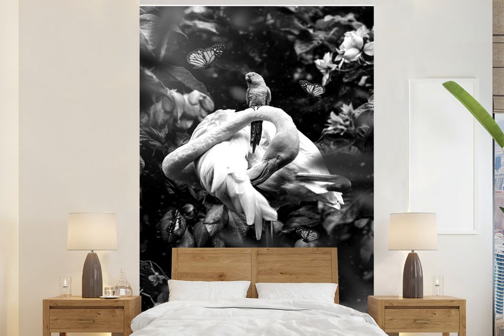 MuchoWow Fototapete für Wohnzimmer oder Schlafzimmer Wandtapete Vinyl Motivtapete Flamingo und Schmetterlinge im Dschungel - schwarz und weiß -...
